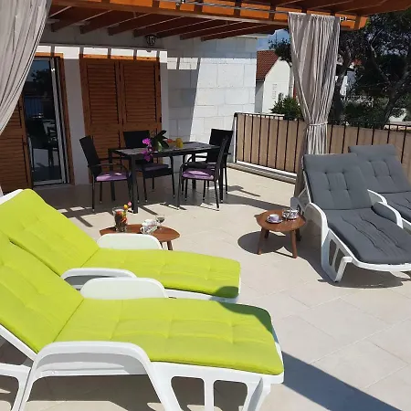 Ma&ma * Brodarica (Sibenik-Knin)