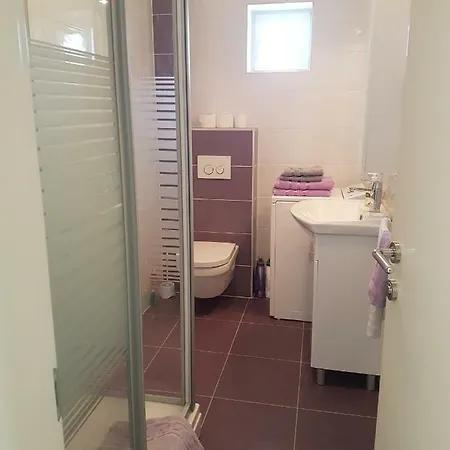 Ma&ma Brodarica (Sibenik-Knin)