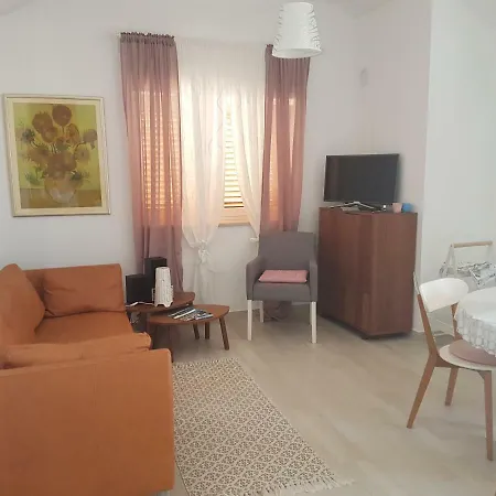 Ma&ma * Brodarica (Sibenik-Knin)