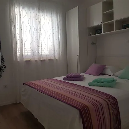 Ma&ma * Brodarica (Sibenik-Knin)