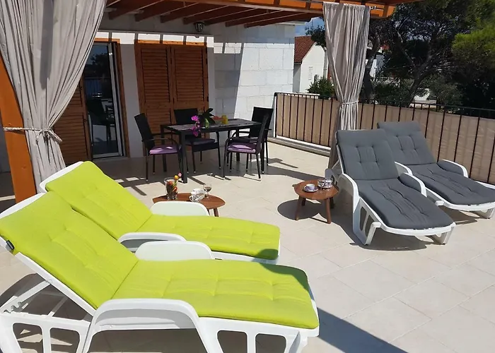 Ma&ma * Brodarica (Sibenik-Knin)